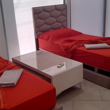 Eri Apartament Appartement Himare Buitenkant foto