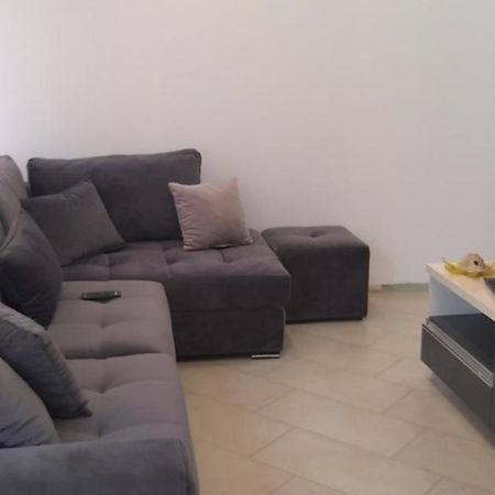 Eri Apartament Appartement Himare Buitenkant foto